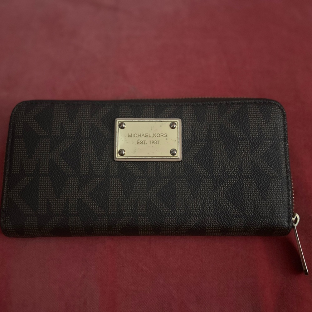 Michael Kors wallet